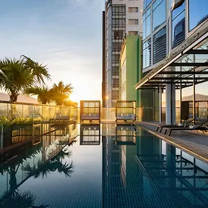 Crowne Plaza Centre By Ihg 호텔